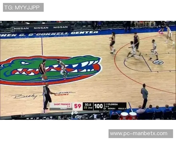 他以2米36的惊人高度轻松扣篮创下美国大学篮球历史新纪录